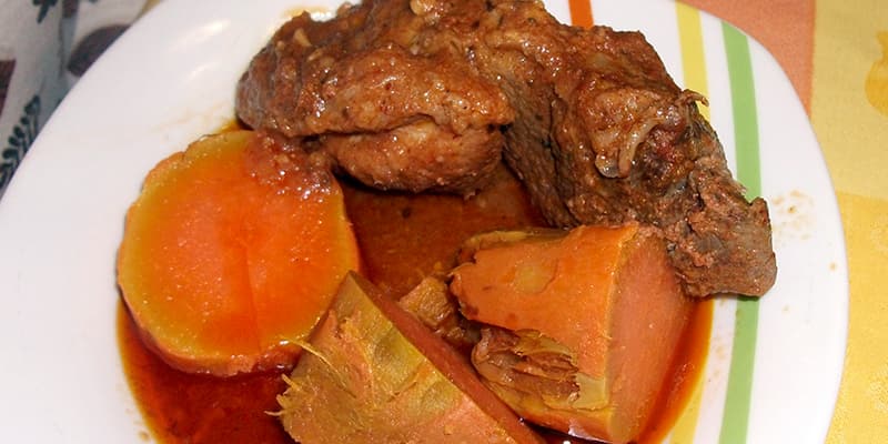 Adobo Arequipeño - platos tipicos de Arequipa - Arequipa comida